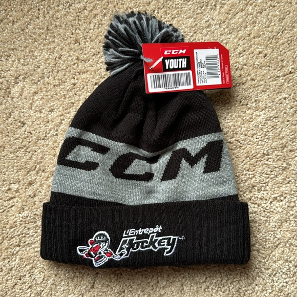 NWT - CCM hockey 2023 Quebec Pee-Wee tournament winter cap hat beanie - Picture 4 of 7